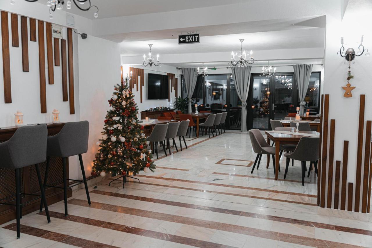 Piscul Negru Hotel - Transfagarasan Cumpăna Exterior foto
